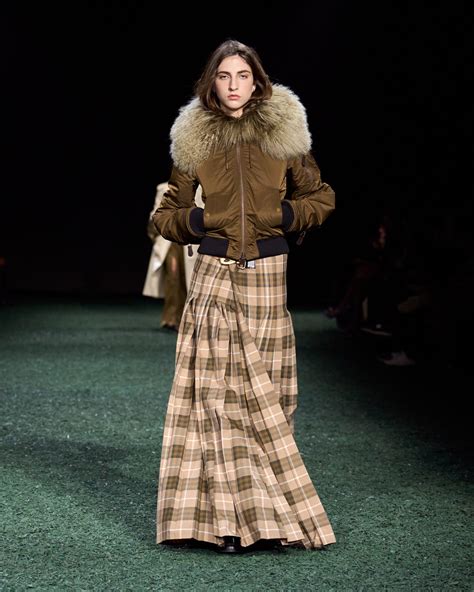 burberry lfw thedailymail|Burberry Autumn/Winter 2024 — LFW Show Runway Images.